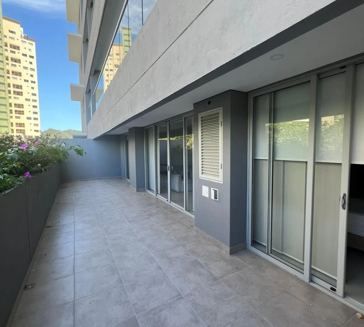 Apartamento En Rodadero Sur Santa Marta  Colombia